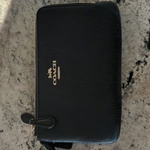 Coach Double Corner Zip Wristlet